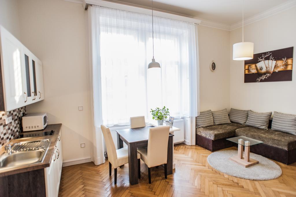 All In Apartman Budapest Zimmer foto