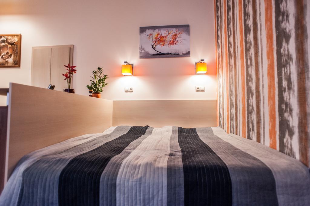 All In Apartman Budapest Zimmer foto