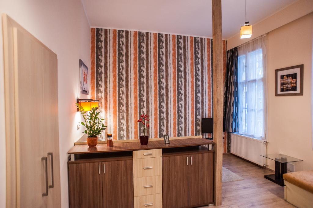 All In Apartman Budapest Zimmer foto