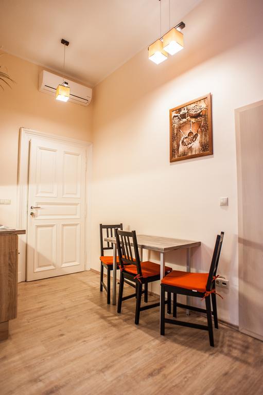 All In Apartman Budapest Zimmer foto